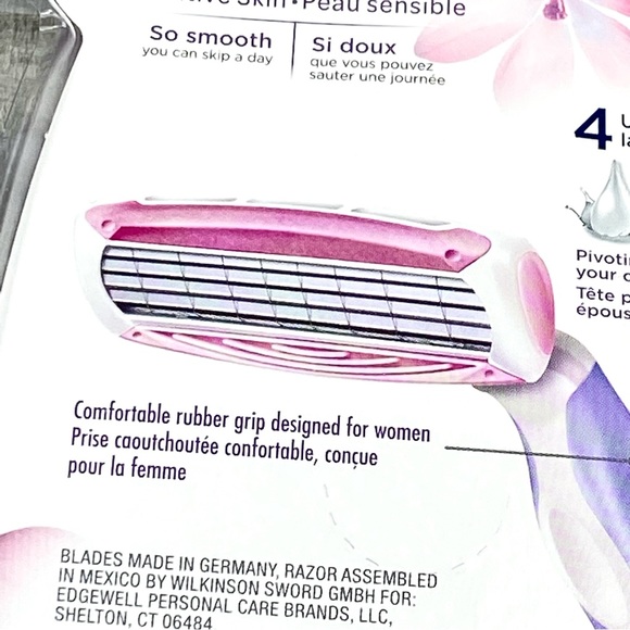 NWT Schick Quattro Sensitive Skin Razors 3-Count 4-Blade Disposable Shave 3 Pack - Picture 8 of 9